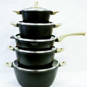 4 SET OF BLACK NON STICK POT WITH ONE FRYPAN SET