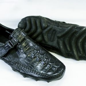 BLACK COLORED MEN COVERED SANDALS.